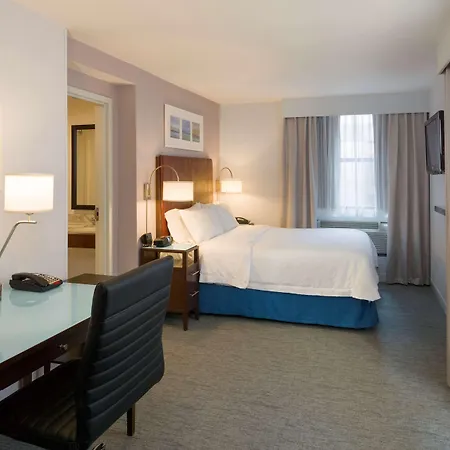 Hampton Inn Manhattan-Seaport-Financial District-3